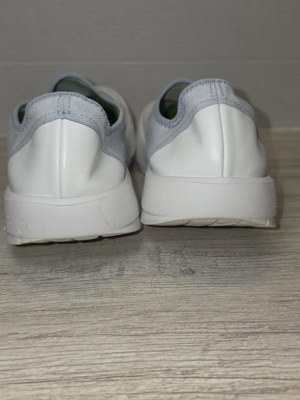 OOFOS OOmg EeZee Low Shoes Mens Size 9.5